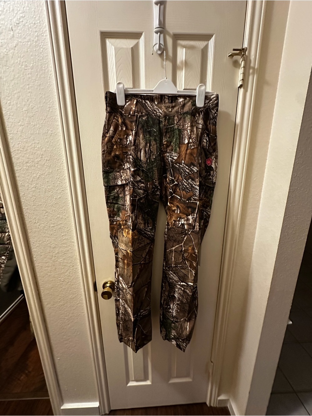 Game Winner Realtree Xtra Camo Cargo Hunting Pants Ladies M Academy L